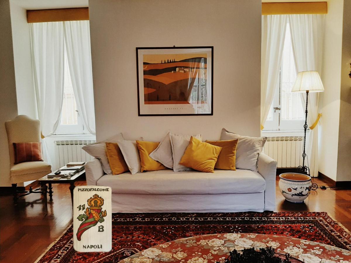 Pizzofalcone 41b Apartment *