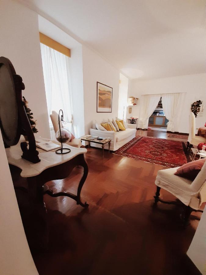 Pizzofalcone 41b Apartment Naples